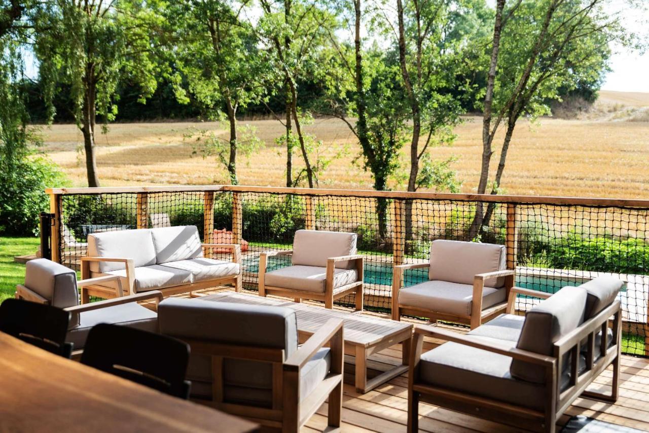 Dans Les Arbres Bed and Breakfast Lanta Exterior foto